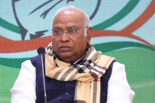 Mallikarjun Kharge slams central government