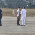 Rahul Gandhi and dk shivakumar meeting in airport runway