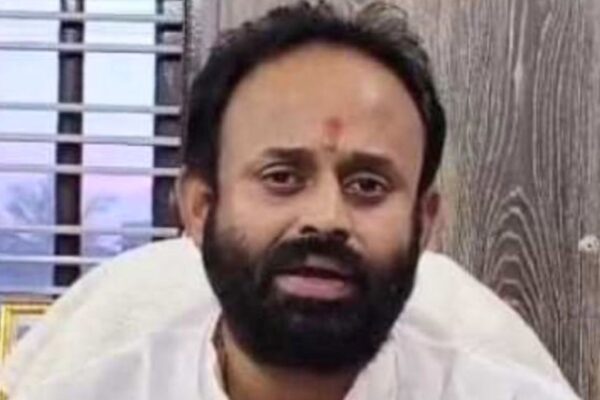 Rajeev Gowda and his friend also arrested in kerala border