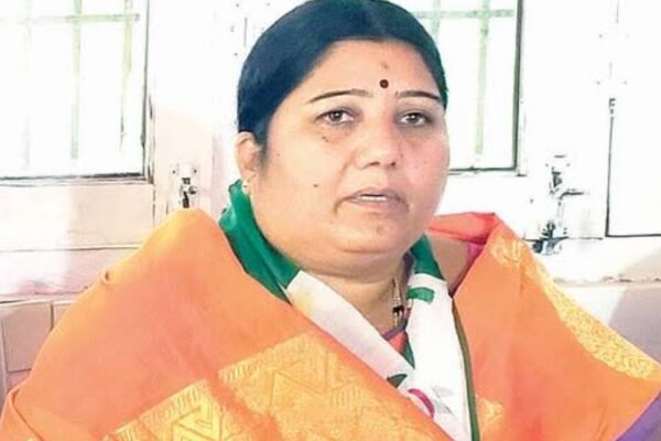 some rowdies threaten raichuru jds mla