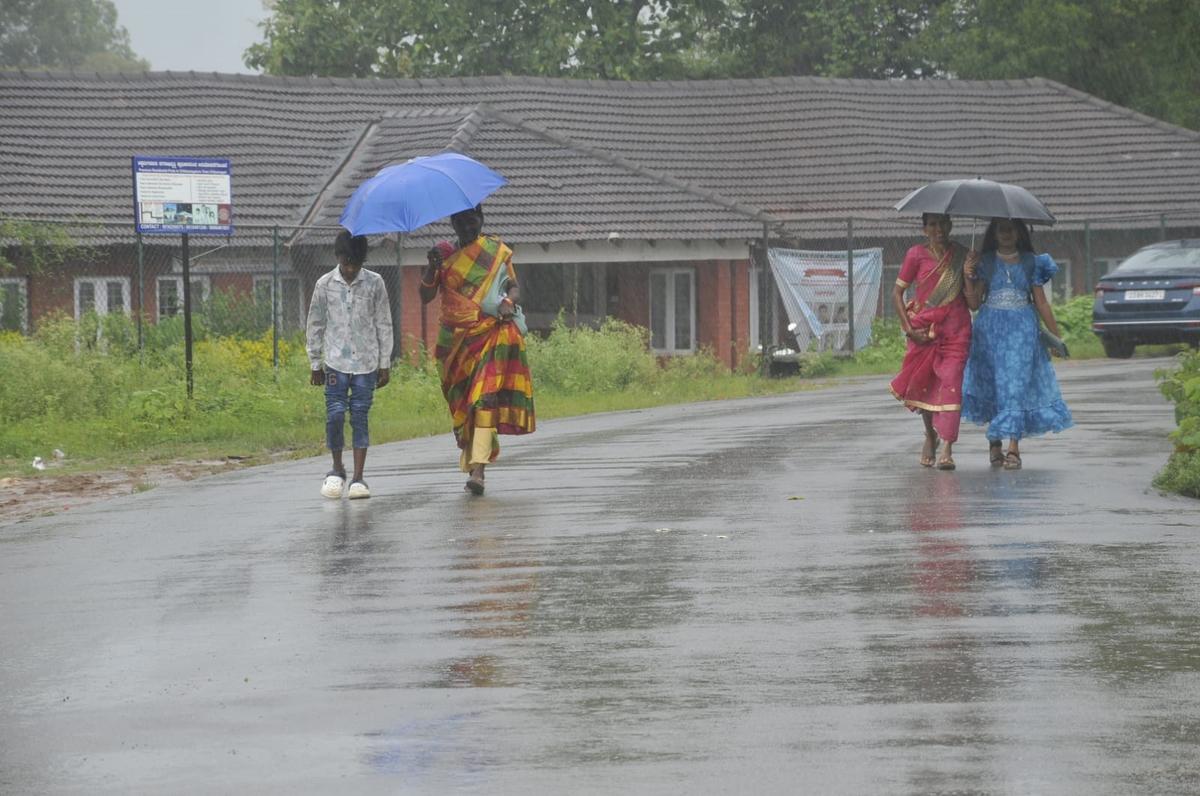 Chikkamagaluru Heavy Rain effects on people