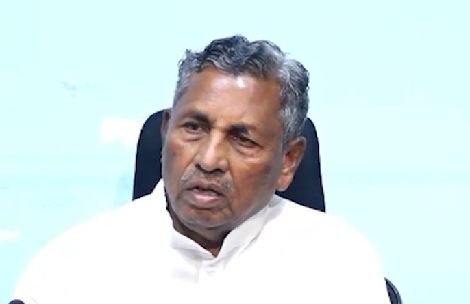 Commercial cylinders will be supplied from Tuesday says KH muniyappa