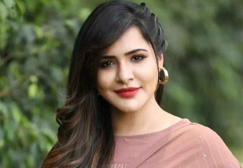 actress Ashu Reddy 9 crores fraud case