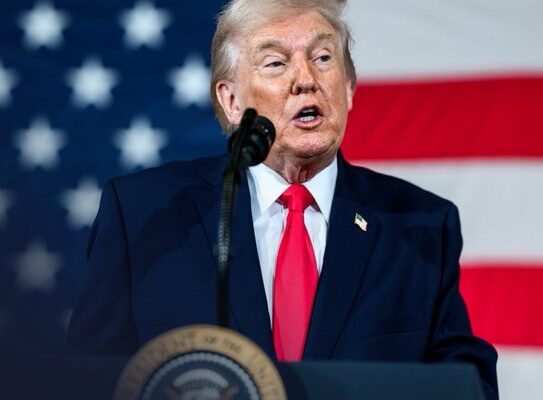 Journalists Posts From donald Trump Event Spark Debate