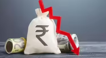 war effect again indian rupee hits low