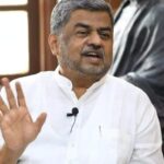 BK Hariprasad slams narendra modi over his limit usage statement