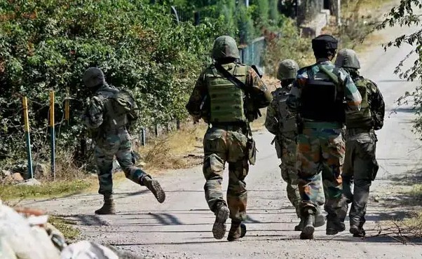 encounter terrorists and security forces in jammu Kashmir