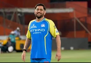MS Dhoni made record in income tax