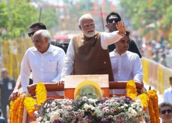 India is very strong nobody can destroy Narendra modi