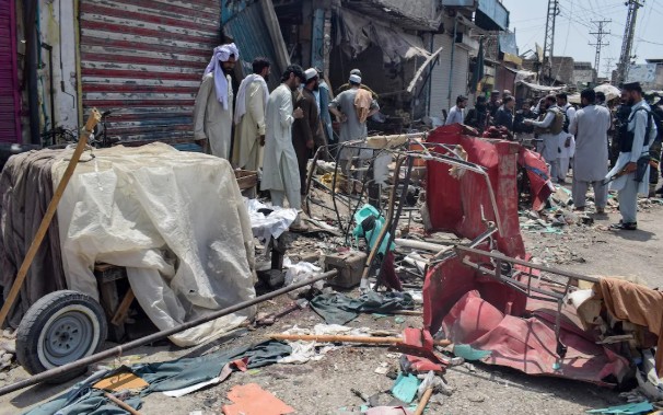 bomb blast in nw pakistan market 9 people lost life and 36 injured heavily