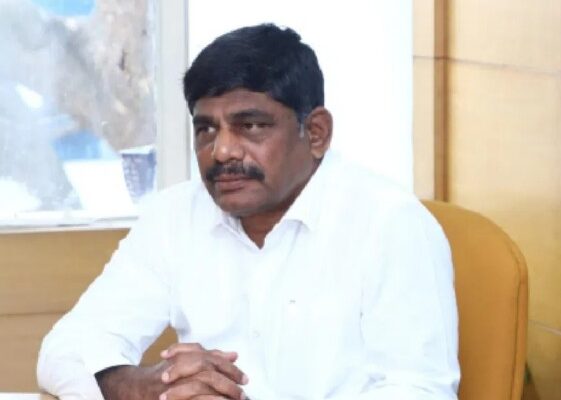 dk suresh cryptic statement about cm change row
