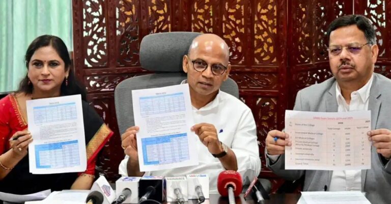 Good News: ವೈದ್ಯಕೀಯ ಆಕಾಂಕ್ಷಿಗಳಿಗೆ ರಾಜ್ಯ ಸರ್ಕಾರದ ಭರ್ಜರಿ ಉಡುಗೊರೆ: ಕರ್ನಾಟಕಕ್ಕೆ ದಾಖಲೆಯ 1,122 ಹೆಚ್ಚುವರಿ ಮೆಡಿಕಲ್ ಸೀಟುಗಳು ಮಂಜೂರು