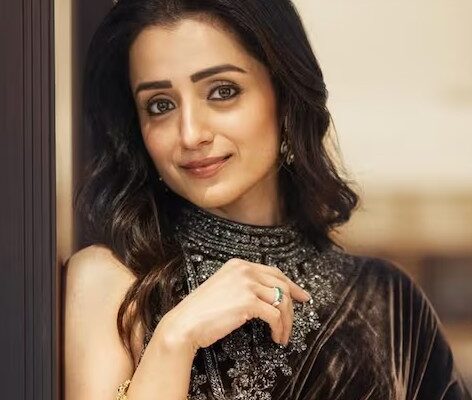 kollywood actress trisha krishnan rejected rajini and kamal big budget film for vijay