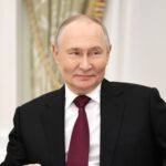 russia vladimir putin left palace