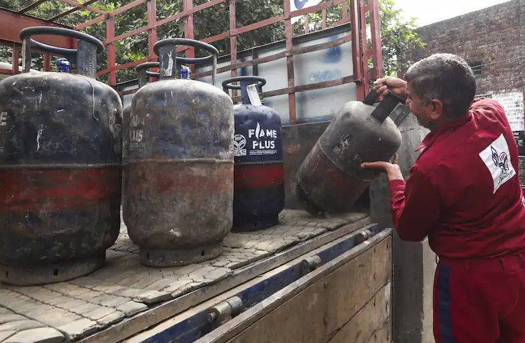 Breaking private commercial LPG price hiked