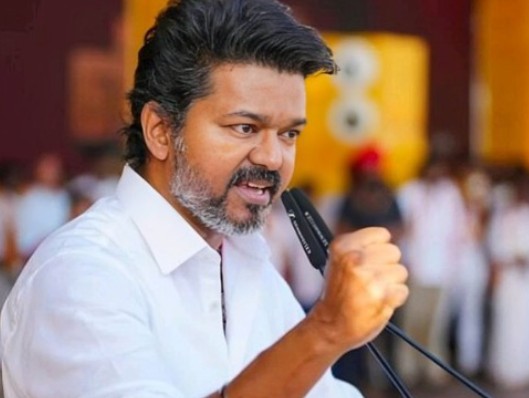 shock to vijay dmk and aidmk may form government