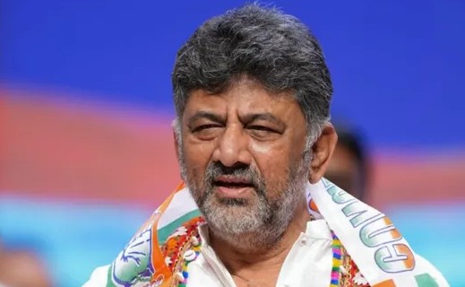 Cm dk shivakumar strict warning to income tax officers