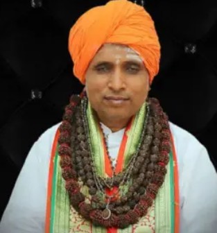 Gadag kallayya ajja accused some trustee about death threat on him