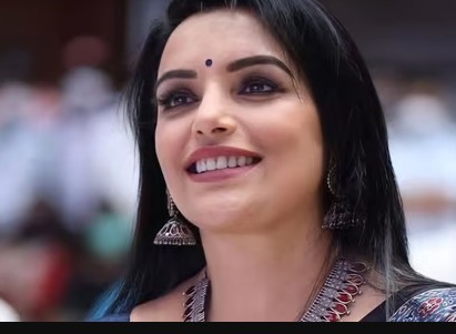 Shwetha Menon resigned from amma association