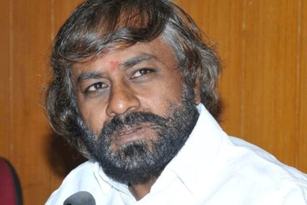eshwar khandre ordered to file criminal case against people who does water pollution