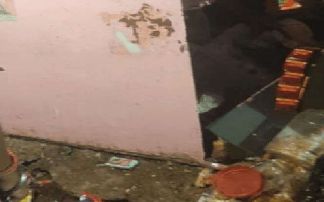 crime vijayapura pan shop blast 3 injured