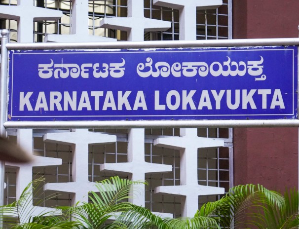 lokayukta raid on 24 gram panchayat offices in dharwad