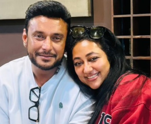 sandalwood vijayalakshmi darshan shares cute photo and darshan plea for supreme court