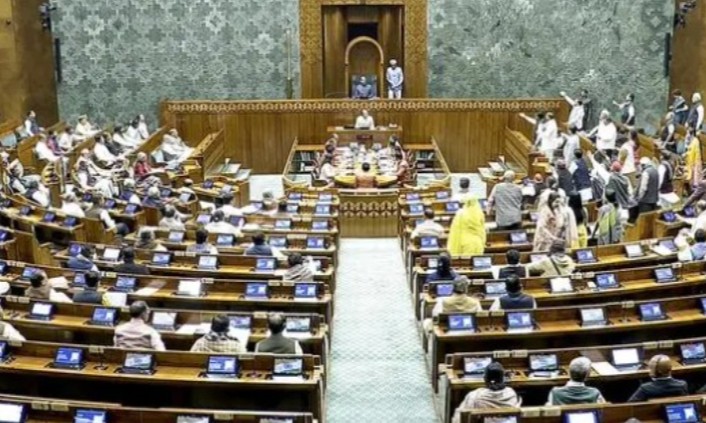 Big news Lok Sabha clears strict Public Examination Amendment Bill against paper leaks