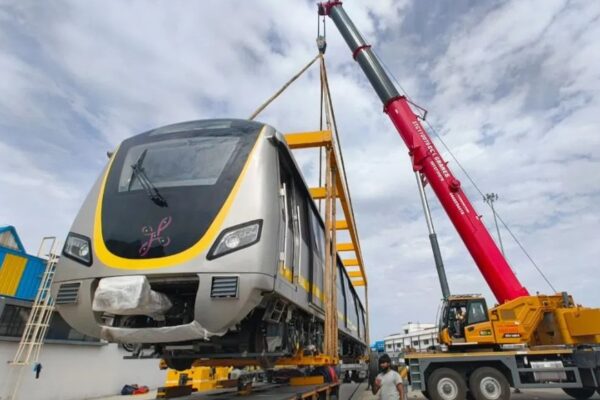 Good News for Namma Metro Yellow Line Commuters 14th Driverless Train Reaches Hebbagodi Depot