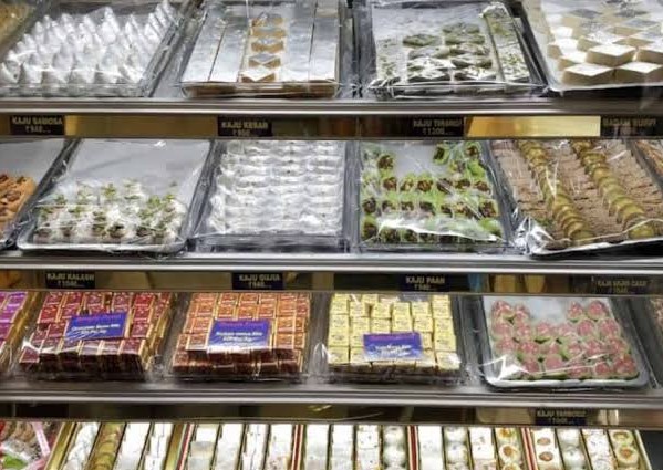 Festive Crackdown FSSAI Inspects Sweet Shops in Bengaluru Warns Against Unhygienic Conditions