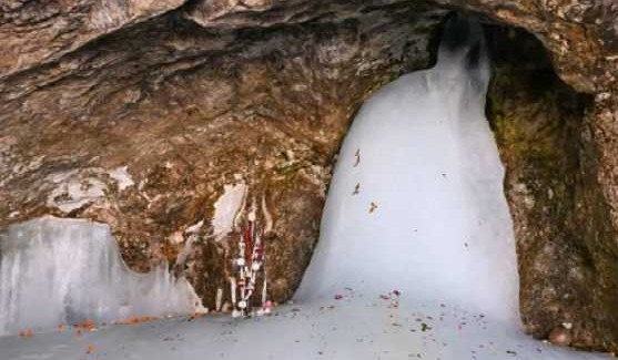 Amarnath Yatra Halted Temporarily Amid Flash Flood and Landslide Warnings