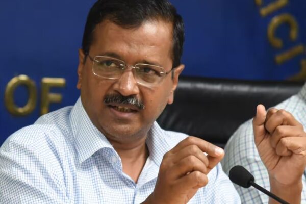 I Am a Dimaagi Naxal Arvind Kejriwal Hits Back at PM Modi independence Day Speech