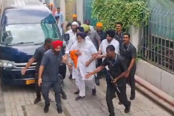 Big news SAD President Sukhbir Singh Badal Rushed to Hospital After Sharp Edged Weapon Attack in Nanded