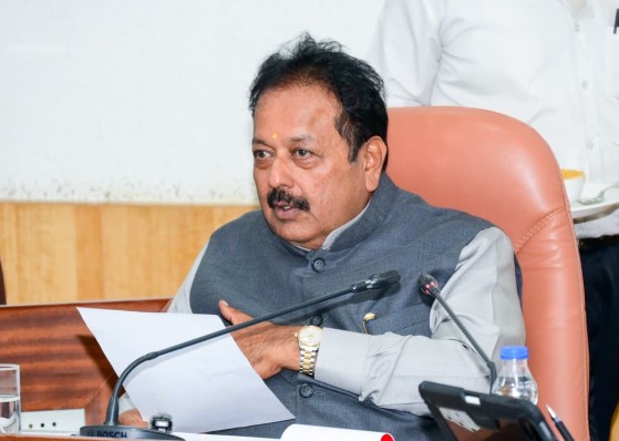 No Compromise on Karnataka's Interests Minister Cheluvarayaswamy Holds Key Mekedatu Meet