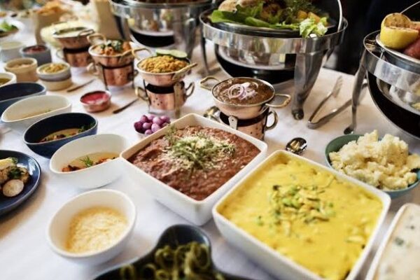 Shocking Raids on Bengaluru Five Star Hotels Rotten Veggies Potted Sparking Health Concerns