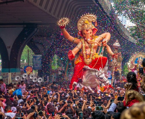 Ganesha Festival Strictures Hubballi Police Announce Dry Days Crack Down on Alcohol