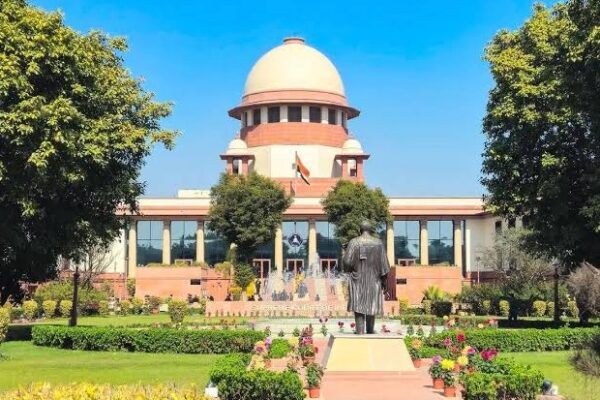 Supreme Court Gives 3 Month Deadline to Election Commission to Resolve TMC Symbol Dispute
