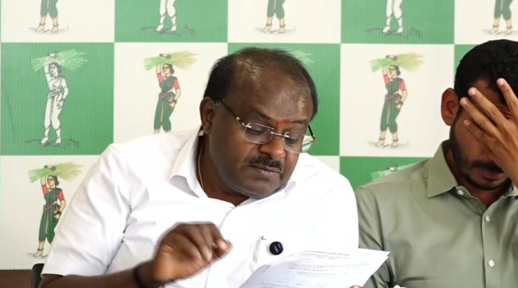 HD Kumaraswamy Alleges 5 500 Crore Scam in 1 585 Crore NICE Project