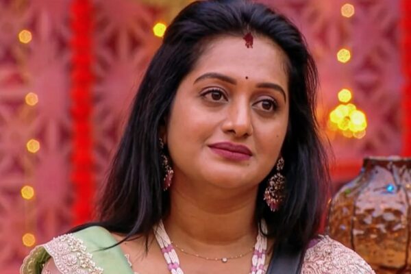 Actor darshan Vijayalakshmi Dhanveer Feud True Fan Support Means Standing By During Tough Times Says Ashwini Gowda