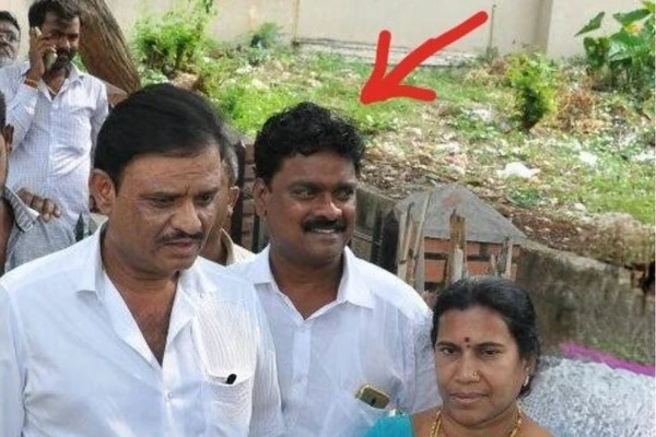 Big news Major Blow to BJP in RR Nagar Former Corporator GK Venkatesh Quits Party Over MLA Munirathna Conduct