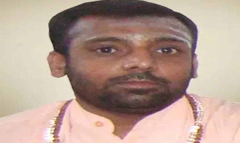Crime Swami Dayananda of Hunsamaranahalli Math Taken into Police Custody in Bengaluru