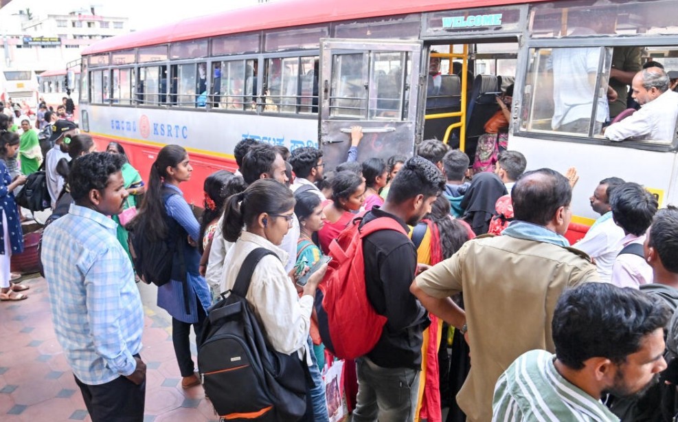 KSRTC Launches Ashwamedha Classic Bus Service for Special Mysuru Dasara Package Tour