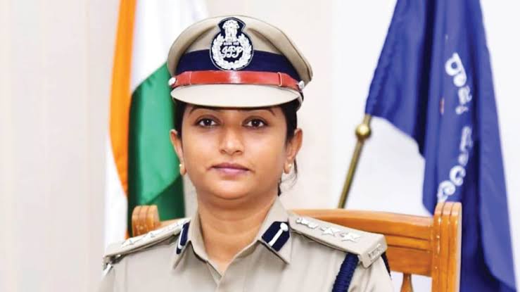 MYSURU DASARA ROW ESCALATES City Police Commissioner Counters Rajamatha Pramoda Devi 4 Page Letter