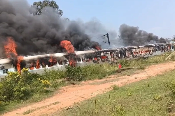 Train Coaches Catch Fire Near Bengaluru No Casualties Reported fire mishap