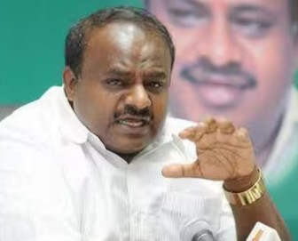 Major Political Lashout HD Kumaraswamy Slams Mallikarjun Kharge Over Personal Attack on PM Modi