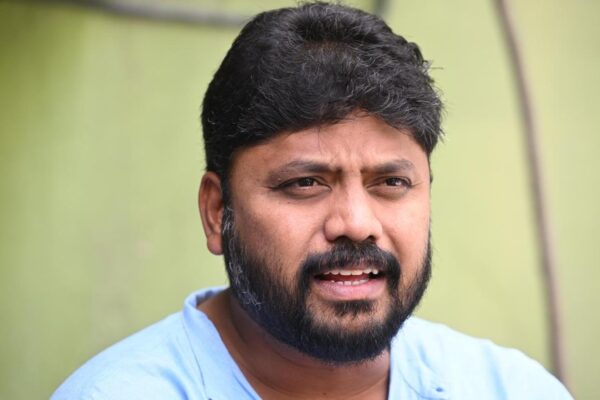 Gave Crores to 30 Leaders Congress MLA Pradeep Eshwar Drops Explosive Money Bombshell