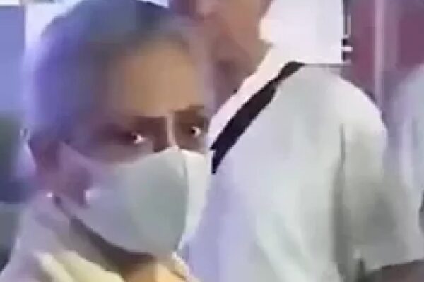 Jaya Bachchan Loses Cool at Paparazzi Again Photographers Fire Back With Sharp Remarks