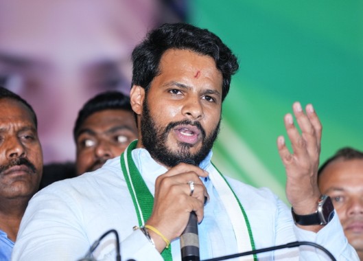 Ministers Fearing Stings Proves Something Fishy Inside Govt Nikhil Kumaraswamy in Hassan